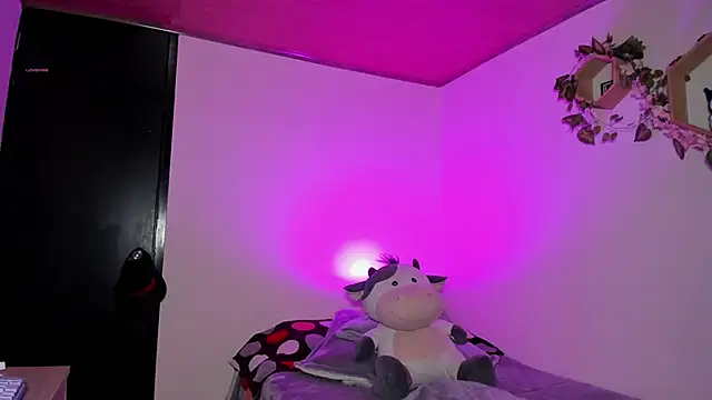 Snapshot of miku_st chatting on January 14, 2026, 5:00 am miku st online show from January 14, 2026, 5:00 am