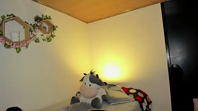 Snapshot of miku_st chatting on January 8, 2026, 2:39 am miku st online show from January 8, 2026, 2:39 am