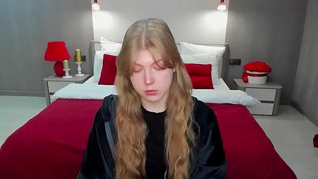 Stella Light online show from November 17, 2025, 4:27 am