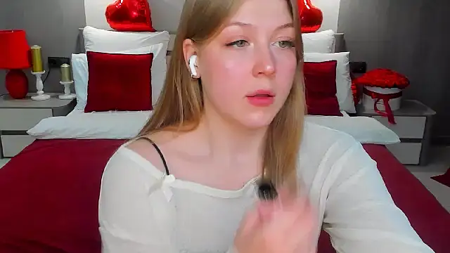 Stella Light online show from February 27, 2026, 6:41 pm