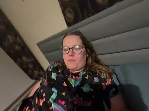 Scarletcum22 online show from December 17, 2025, 7:46 am