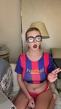 SweetShyMona online show from November 13, 2025, 12:53 pm