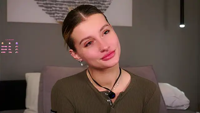 Snapshot of buvei chatting on December 1, 2025, 1:34 pm buvei online show from December 1, 2025, 1:34 pm