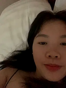 Snapshot of italy-12 chatting on October 21, 2025, 12:21 am italy-12 online show from October 21, 2025, 12:21 am