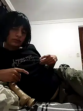 Snapshot of sophiasleepy1 chatting on November 9, 2025, 11:47 am sophiasleepy1 online show from November 9, 2025, 11:47 am