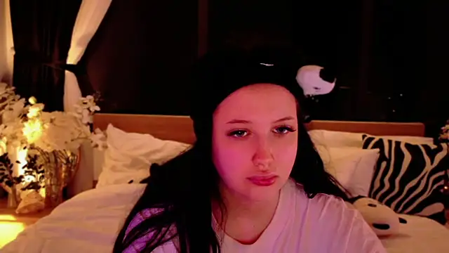 Snapshot of Felicia_Herceg chatting on November 16, 2025, 10:13 pm Felicia Herceg online show from November 16, 2025, 10:13 pm