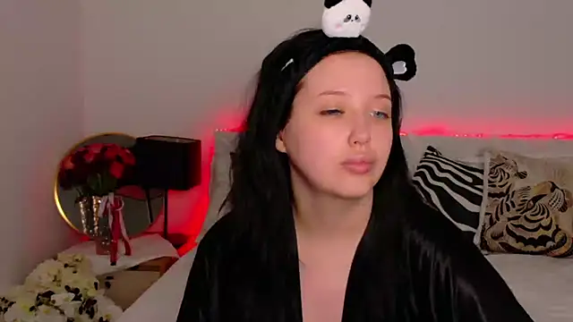 Snapshot of Felicia_Herceg chatting on November 2, 2025, 5:51 pm Felicia Herceg online show from November 2, 2025, 5:51 pm