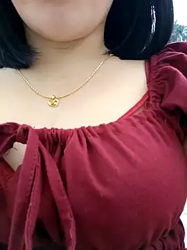 Mina-02 online show from April 20, 2026, 4:48 am