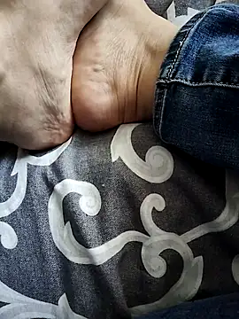 sexydeaChanel online show from March 25, 2026, 5:01 pm