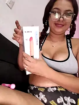 Snapshot of AfroditaSweet@xh chatting on January 7, 2026, 5:12 am AfroditaSweetxh online show from January 7, 2026, 5:12 am