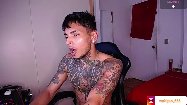 nathan aress6666 online show from April 5, 2026, 10:49 pm