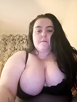 Snapshot of Maya_29x chatting on October 31, 2025, 12:18 am Maya 29x online show from October 31, 2025, 12:18 am