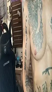 alphacloudGod online show from November 15, 2025, 4:05 am