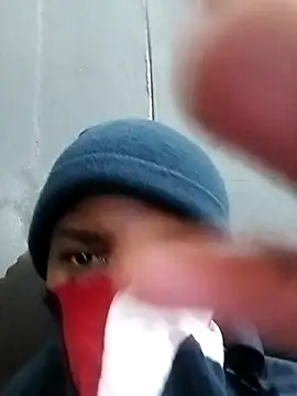 Snapshot of loVbRo1 chatting on October 26, 2025, 9:37 pm loVbRo1 online show from October 26, 2025, 9:37 pm