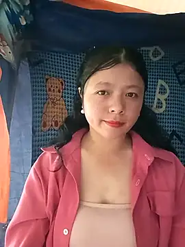 lisa-bae00 online show from December 17, 2025, 5:45 am