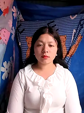 lisa-bae00 online show from February 18, 2026, 12:01 pm