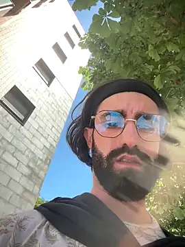 Paapii1098 online show from June 14, 2026, 11:00 am