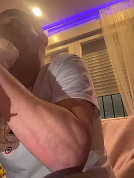 gitanoMad online show from February 5, 2026, 10:27 pm