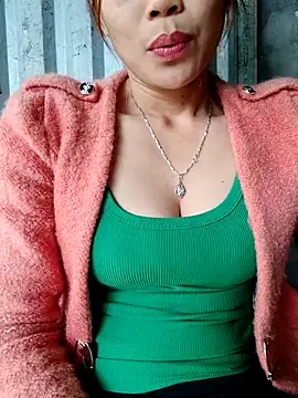 Bear bear0 online show from November 1, 2025, 12:28 am