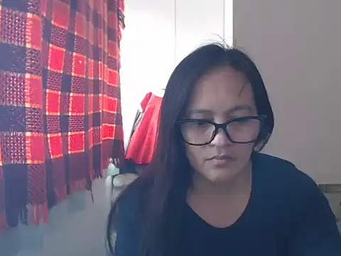 Kinkybela2025 online show from April 19, 2026, 1:28 am