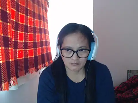 Kinkybela2025 online show from May 15, 2026, 11:03 pm