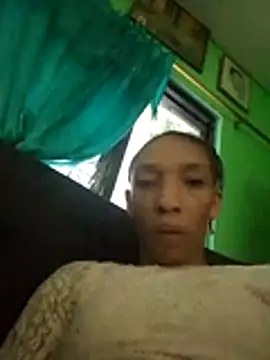 YAILIN 04 online show from July 4, 2026, 8:35 pm