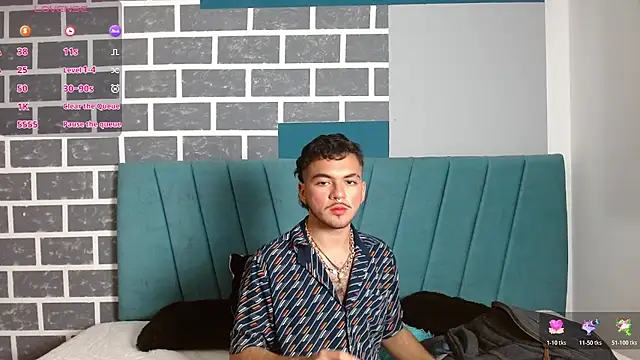 Snapshot of Zac_Golden chatting on November 26, 2025, 12:10 am Zac Golden online show from November 26, 2025, 12:10 am