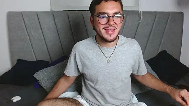 Snapshot of Zac_Golden chatting on October 28, 2025, 4:35 am Zac Golden online show from October 28, 2025, 4:35 am