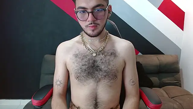 Snapshot of Zac_Golden chatting on November 15, 2025, 2:59 am Zac Golden online show from November 15, 2025, 2:59 am