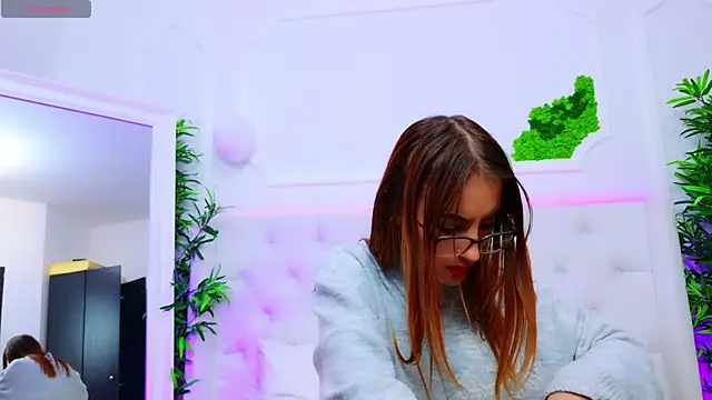 ElisaCharm online show from November 1, 2025, 5:03 am