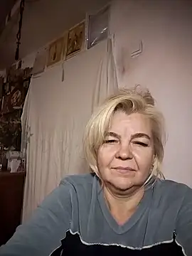 TiaBeauty9182 online show from October 20, 2025, 9:26 pm