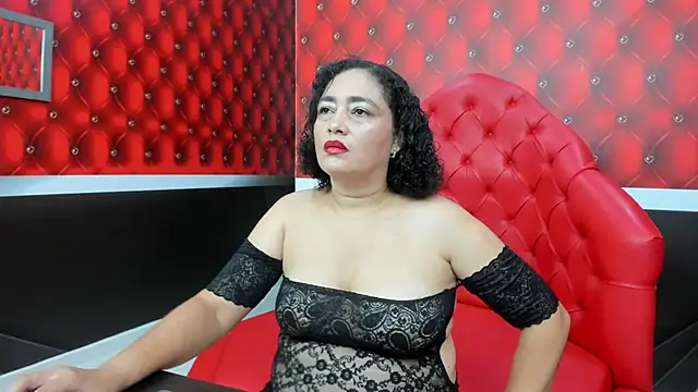 Bianca Millf online show from November 17, 2025, 4:05 am