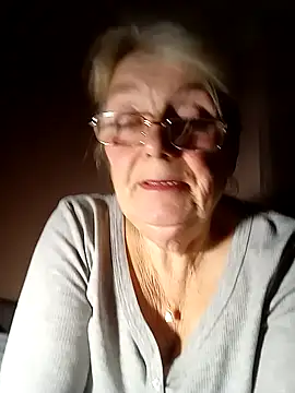 Snapshot of AmyLove353 chatting on October 26, 2025, 7:58 pm AmyLove353 online show from October 26, 2025, 7:58 pm