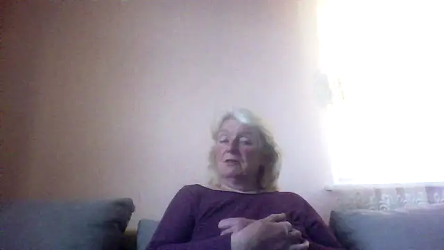AmyLove353 online show from May 23, 2026, 3:38 am