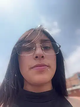 Violeet-Smith online show from March 26, 2026, 6:28 pm