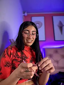 Violeet-Smith online show from October 23, 2025, 1:32 pm