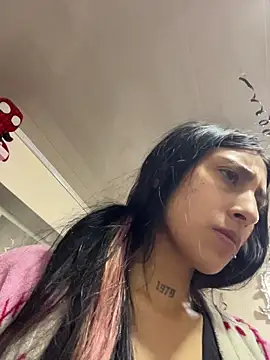 Violeet-Smith online show from December 20, 2025, 1:36 pm