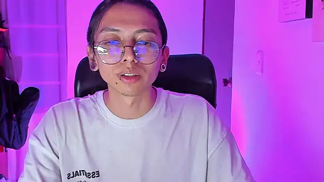  Astrea  online show from February 27, 2026, 12:55 am