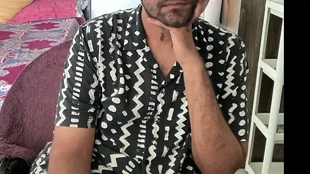 Snapshot of MakeMeAwareAah chatting on October 26, 2025, 4:46 am MakeMeAwareAah online show from October 26, 2025, 4:46 am