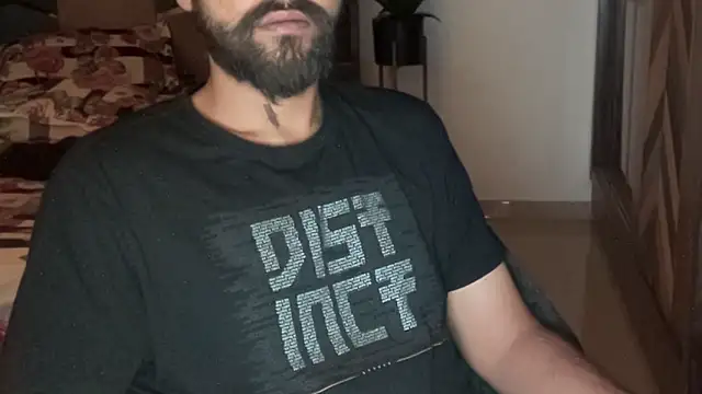 MakeMeAwareAah online show from April 17, 2026, 7:28 pm