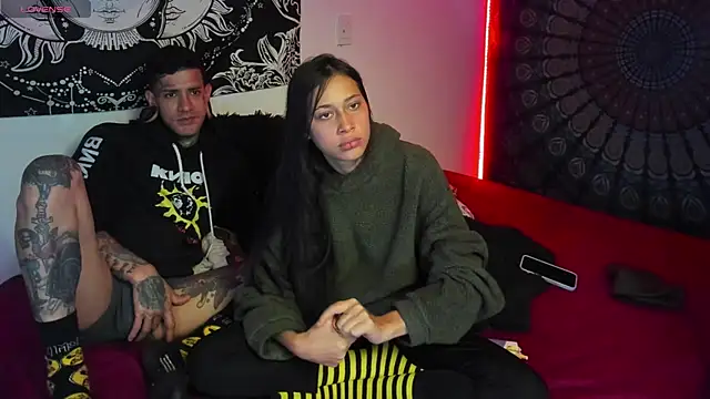 Snapshot of cleoo_jhonny chatting on November 9, 2025, 6:28 am cleoo jhonny online show from November 9, 2025, 6:28 am