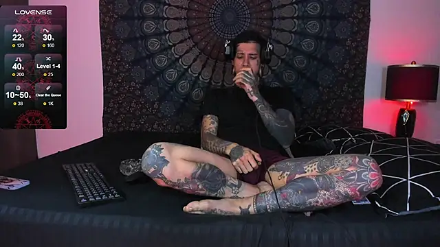 Snapshot of cleoo_jhonny chatting on January 14, 2026, 5:11 am cleoo jhonny online show from January 14, 2026, 5:11 am