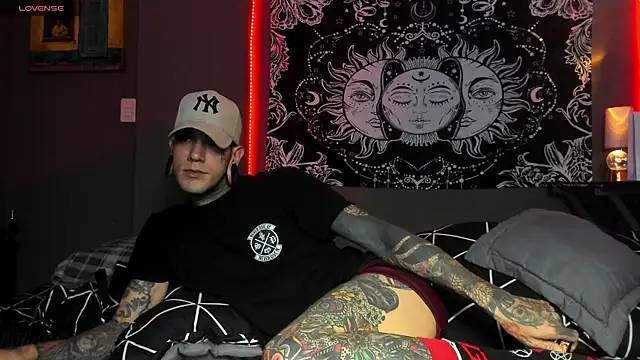 cleoo jhonny online show from April 13, 2026, 6:50 am