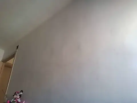 Eimy2025 online show from October 21, 2025, 10:58 am