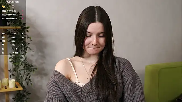 LonnaSkar online show from November 26, 2025, 9:20 am