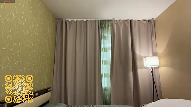 Snapshot of KarlynGow chatting on February 7, 2026, 7:49 am KarlynGow online show from February 7, 2026, 7:49 am