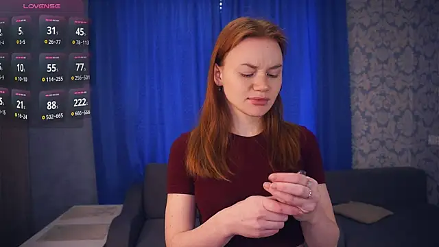 Snapshot of KarlynGow chatting on December 16, 2025, 7:23 am KarlynGow online show from December 16, 2025, 7:23 am