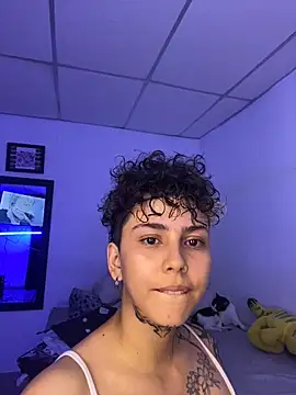 Abby Evanns1 online show from November 13, 2025, 2:04 am