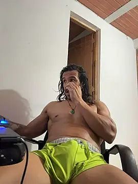 Snapshot of caiiobahia chatting on December 15, 2025, 12:11 pm caiiobahia online show from December 15, 2025, 12:11 pm