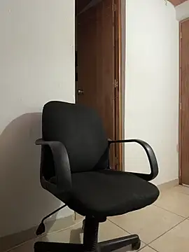 Snapshot of caiiobahia chatting on December 18, 2025, 1:55 am caiiobahia online show from December 18, 2025, 1:55 am